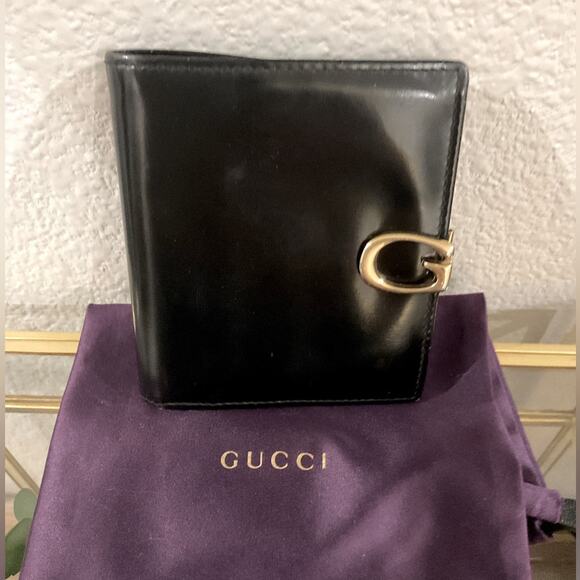 Gucci Black Wallet with Gold Accent - Picture 10 of 12